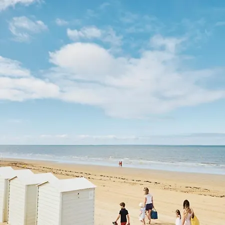 Proche Et Commerces Avec Parking Privatif - Fr-1-323-528 Saint-Jean-de-Monts