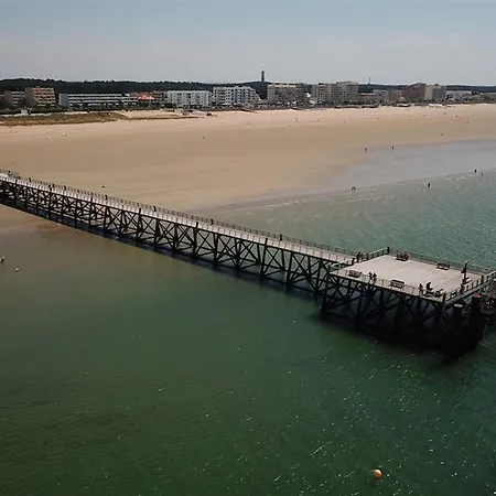 Apartament Proche Et Commerces Avec Parking Privatif - Fr-1-323-528