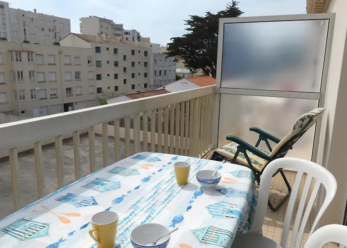 Proche Et Commerces Avec Parking Privatif - Fr-1-323-528 아파트 *